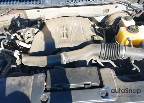 2015 Lincoln Navigator from USA, damaged, VIN 5LMJJ2HT0FEJ05945